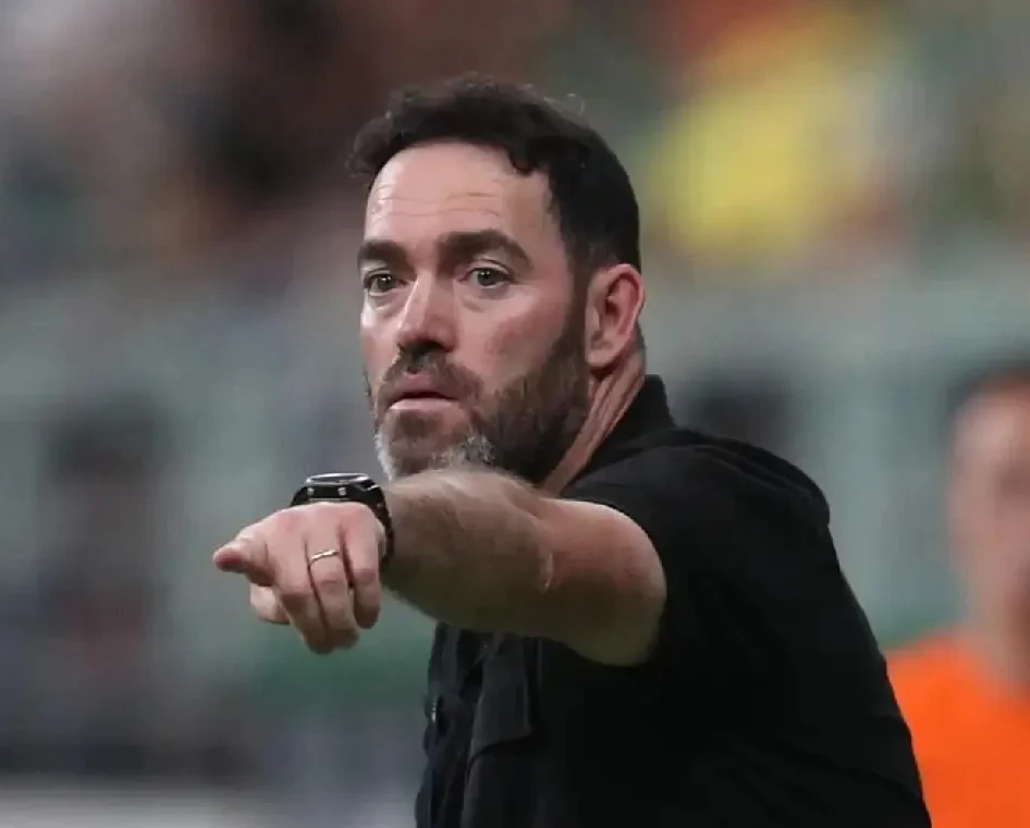 德国碾压那不勒斯,苏亚雷斯绝境逆转的简单介绍 德国碾压那不勒斯,苏亚雷斯绝境逆转的简单介绍