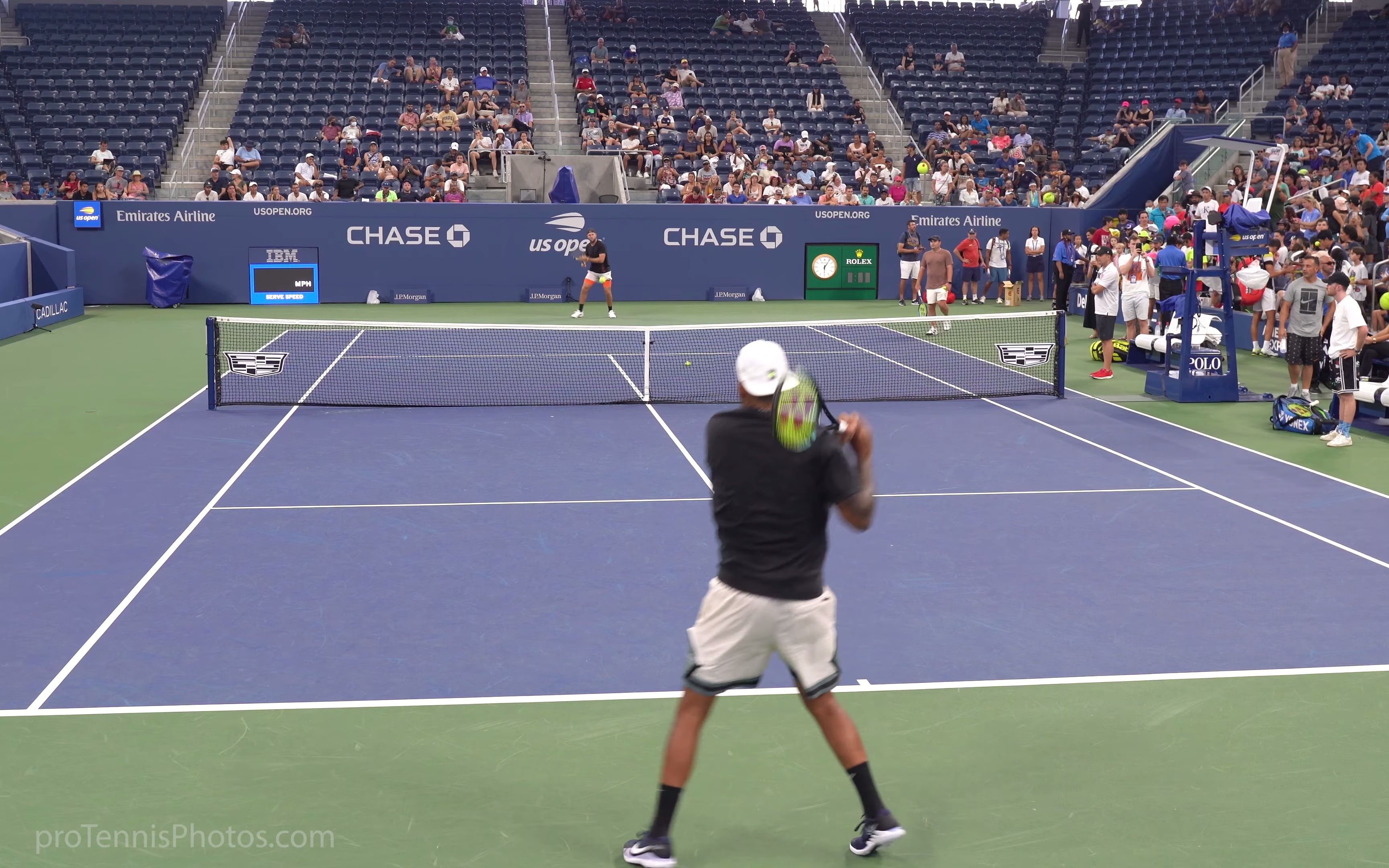 世界网球队横扫西班牙网球队,克耶高斯惊艳世界的简单介绍 世界网球队横扫西班牙网球队,克耶高斯惊艳世界的简单介绍