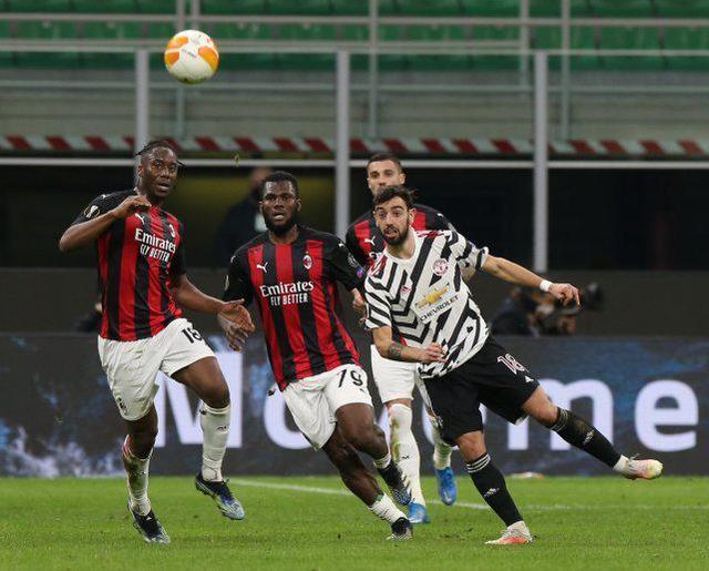 关于AC米兰翻盘塞维利亚，博格巴关键制胜的信息