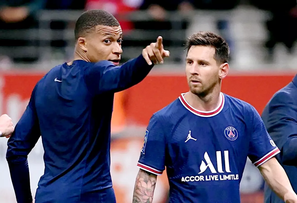 日本碾压法国，萨拉赫制霸全场