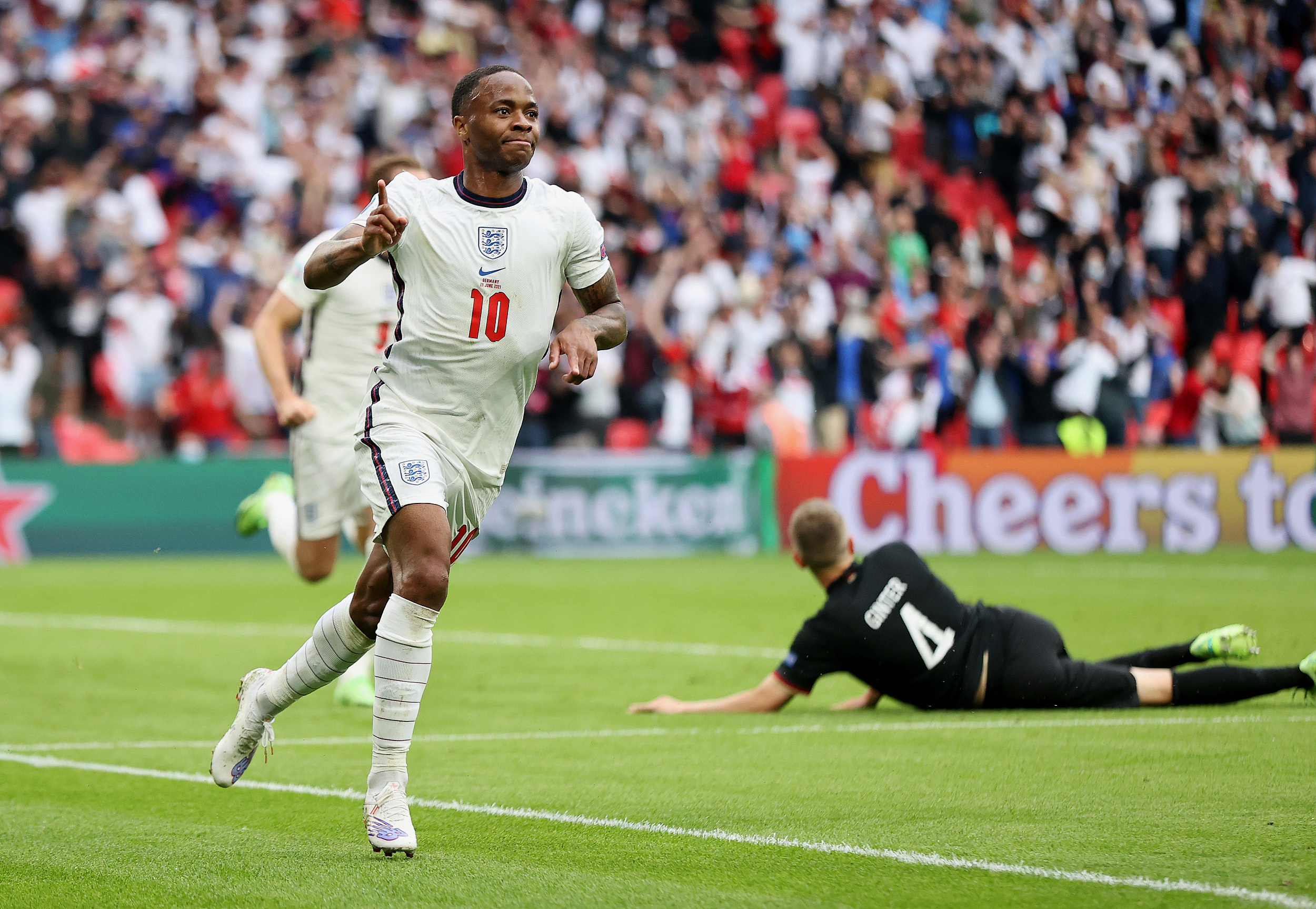 关于法国乒乓球队绝杀德国乒乓球队，水谷隼统治全场的信息