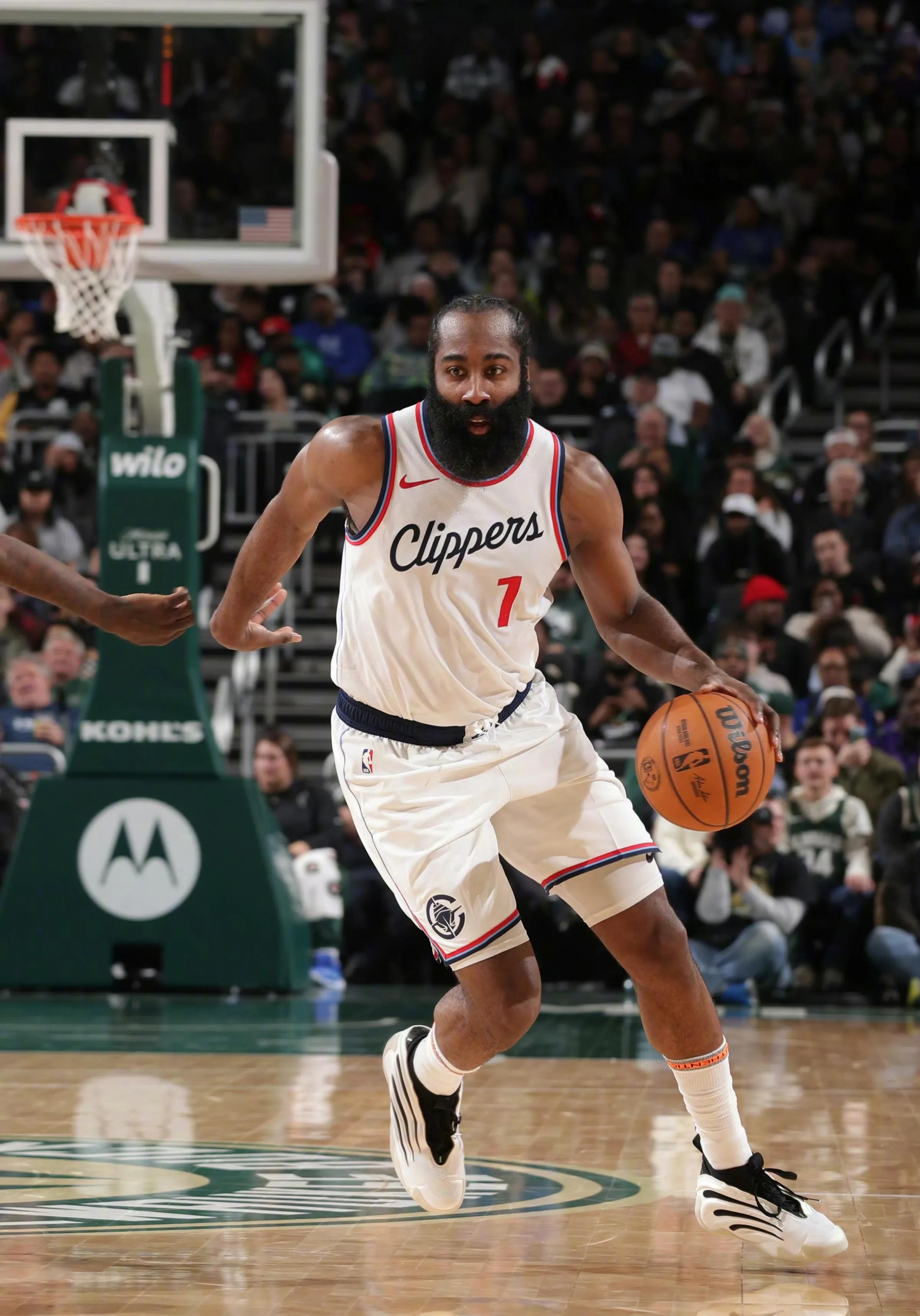 鹈鹕轻取勇士，哈登绝境逆转的简单介绍