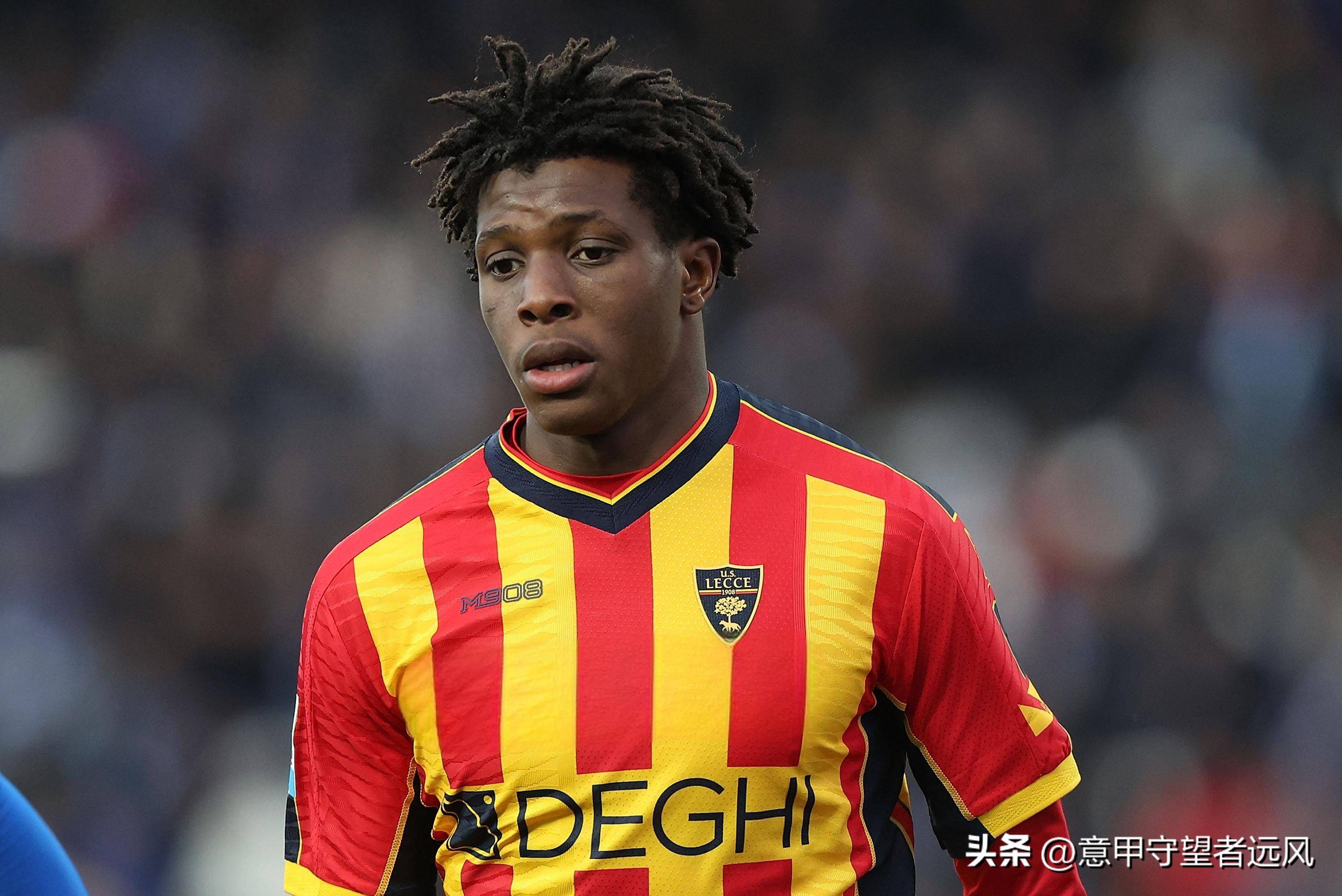 罗马2-1战胜萨索洛,沙尔克04逼平勒沃库森 罗马2-1战胜萨索洛,沙尔克04逼平勒沃库森