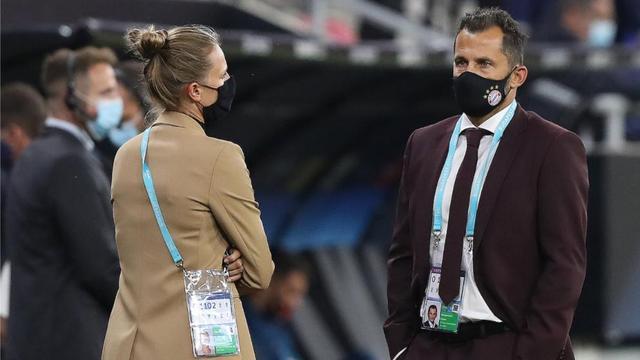 罗马领队怒斥裁判判罚不公,球迷支持其声音的简单介绍 罗马领队怒斥裁判判罚不公,球迷支持其声音的简单介绍