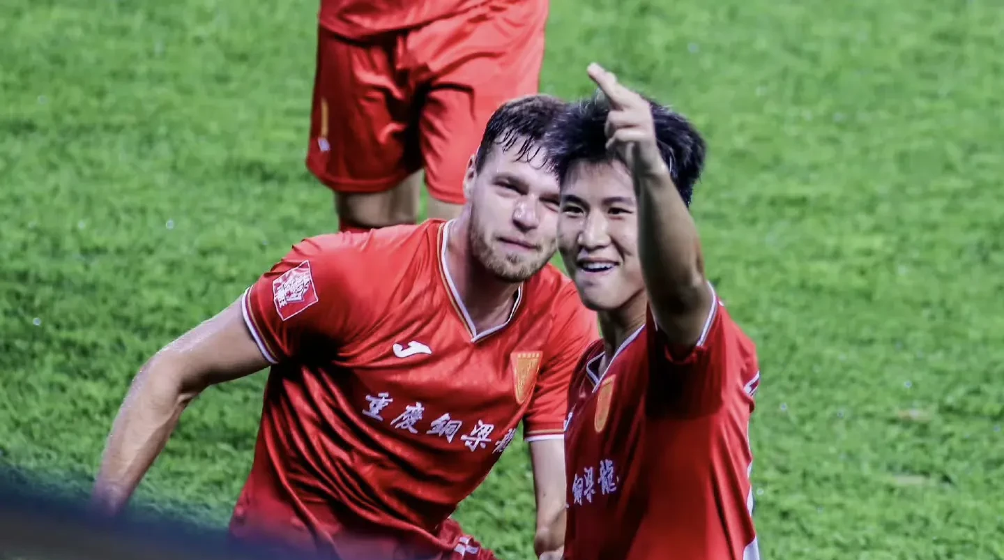 双雄对决:浦和红钻对阵广州恒大 双雄对决:浦和红钻对阵广州恒大