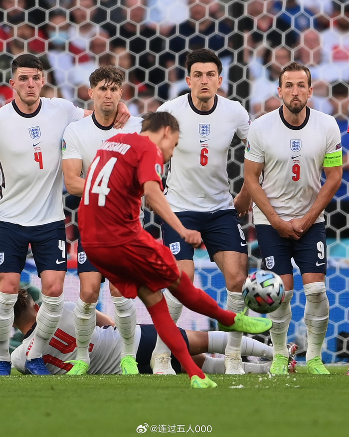 关于球类比赛中的精彩纷呈让人着迷的信息 关于球类比赛中的精彩纷呈让人着迷的信息