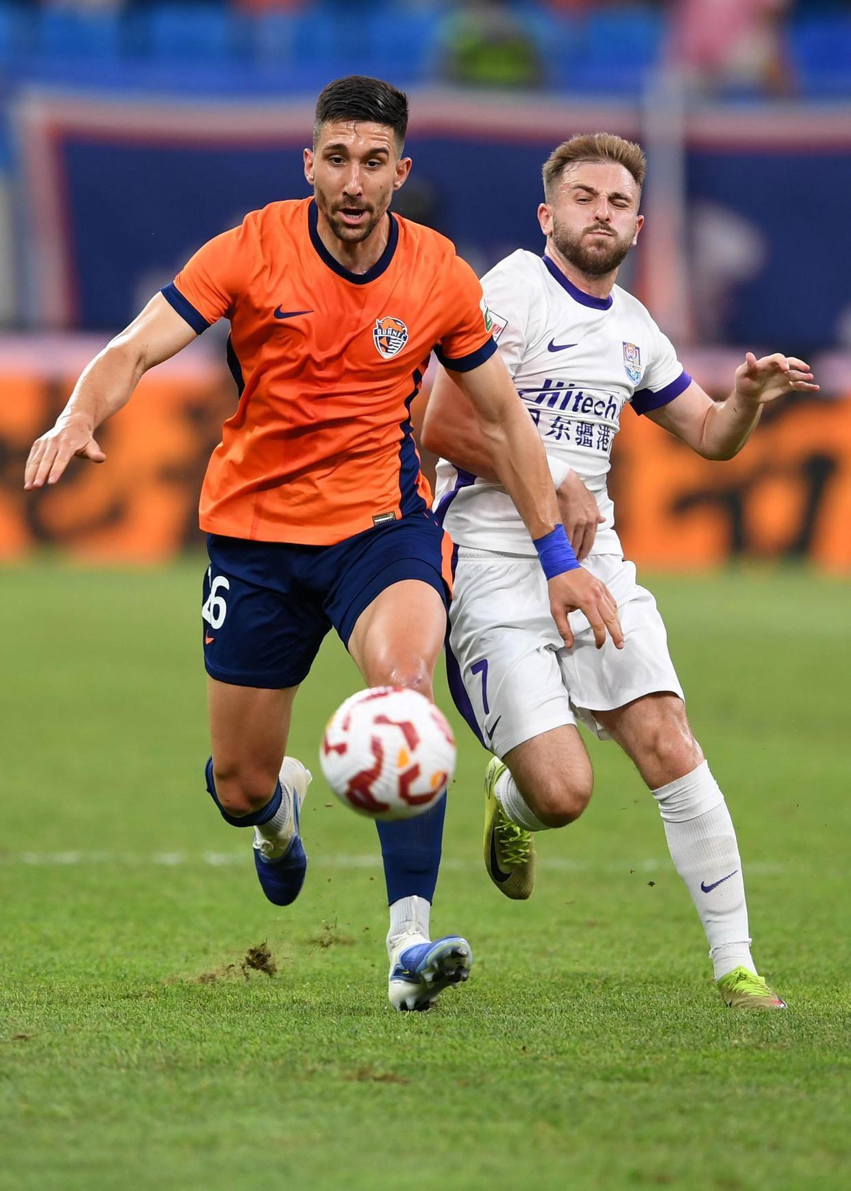 包含青岛黄海胜负之间，战平天津泰达的词条