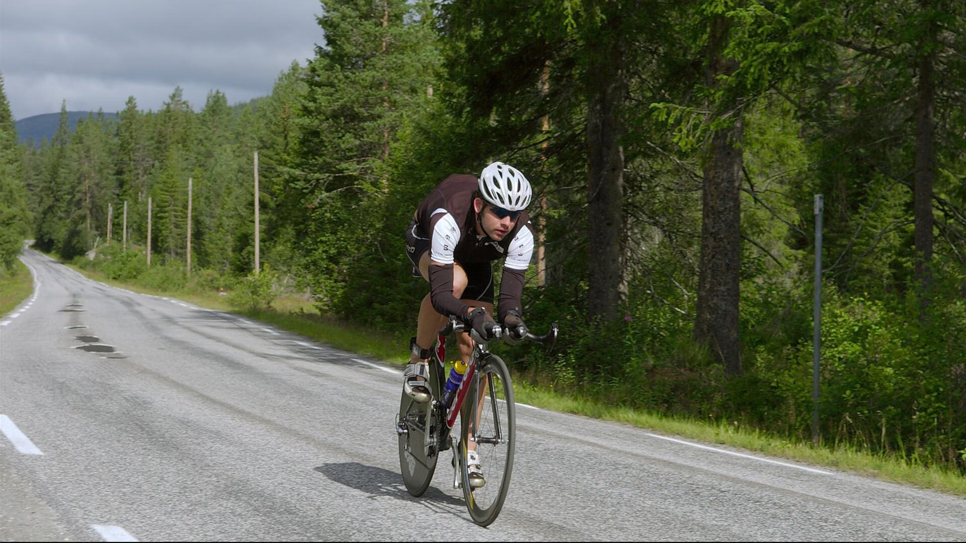 皇家社会制霸喀麦隆，巴斯托尼成为关键先生，非洲大陆上的战术革命